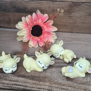 Alvó őzike - sárga