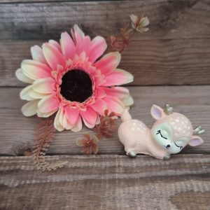 Alvó őzike - barackvirág