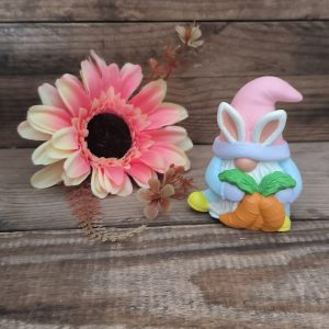 Húsvéti manó répával