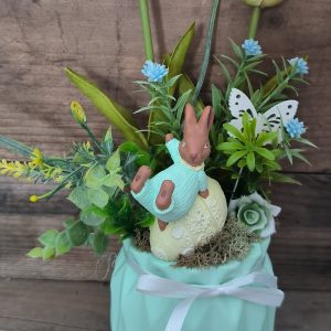 Nyuszika tojással, tavaszi dekoráció - zöld