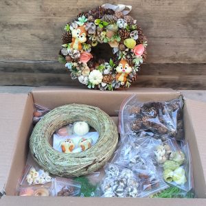 Chip és Dale DIY box – csináld magad őszi kopogtató